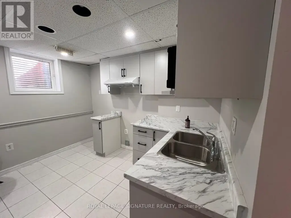 Bsmt - 23 Princess Boulevard, Grimsby (Grimsby Beach)